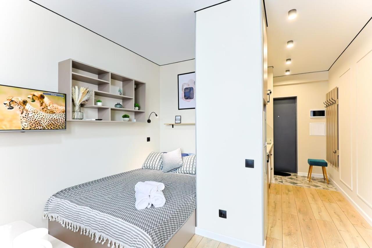 1 1 Apartment *