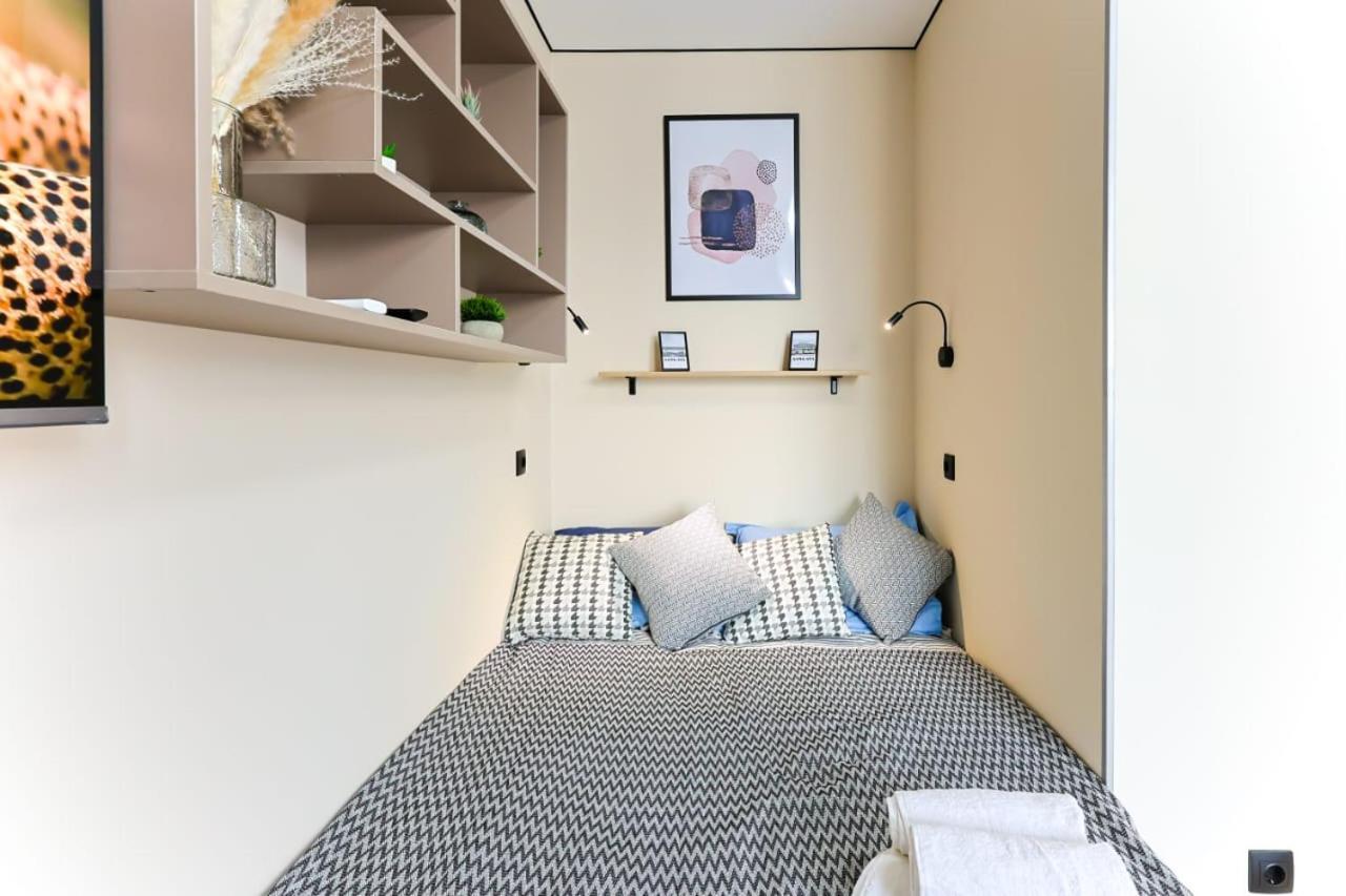 Apartment 1 1